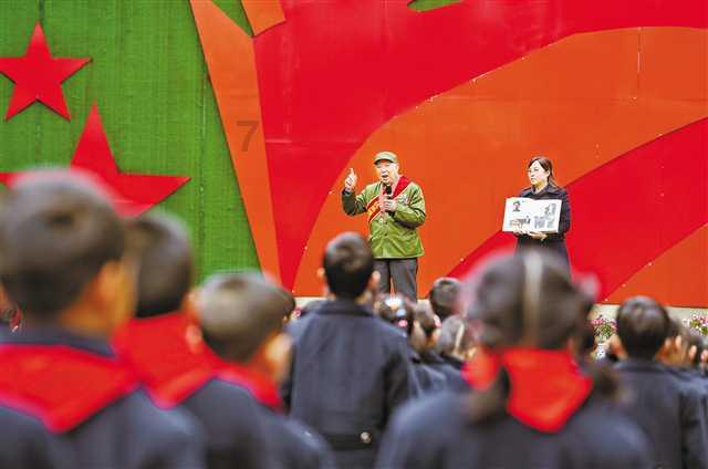 长时间加班对身体和心理健康的影响？游戏画面
